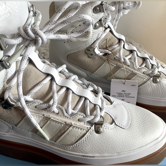 Super sleek boot, Ivy “Icy” Park X Adidas colletion. - Picture 2 of 6
